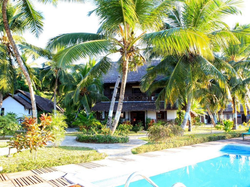 Ylang Hotel Ambondrona  المظهر الخارجي الصورة