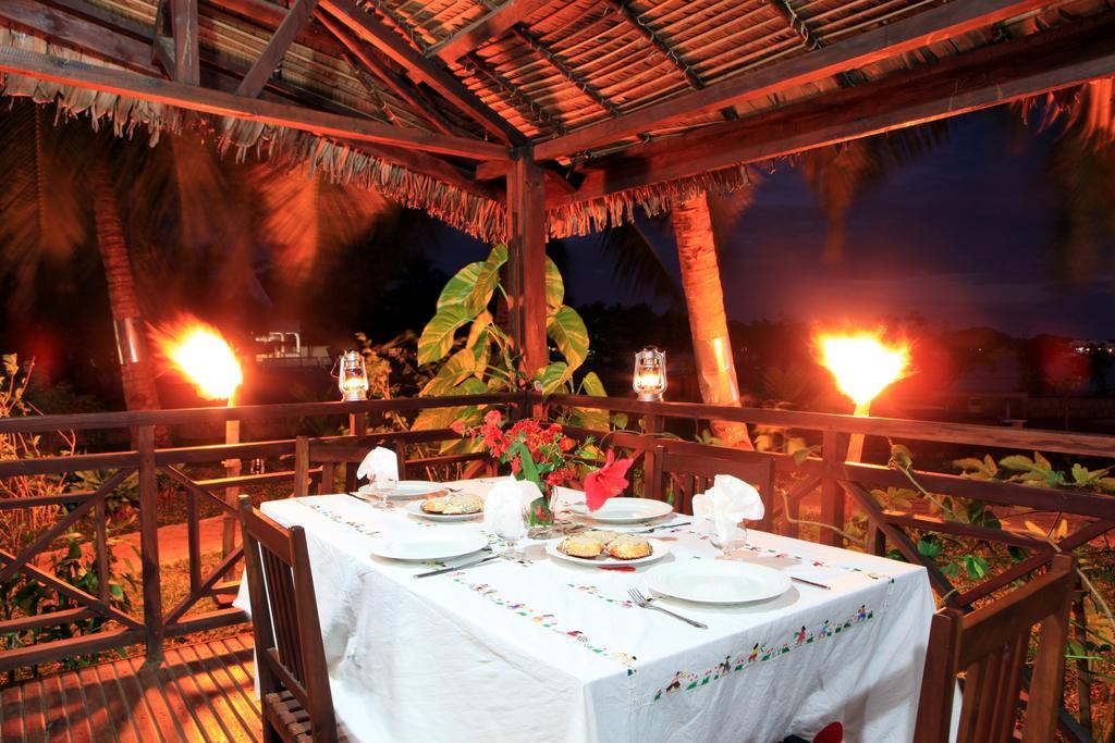 Ylang Hotel Ambondrona  المظهر الخارجي الصورة
