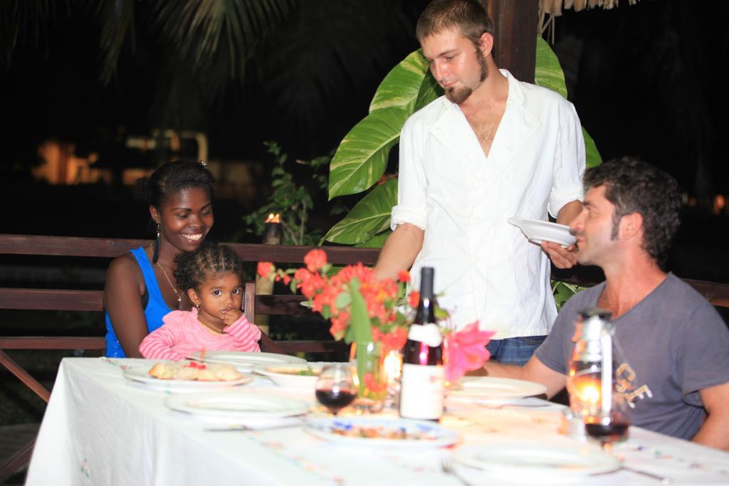 Ylang Hotel Ambondrona  المظهر الخارجي الصورة