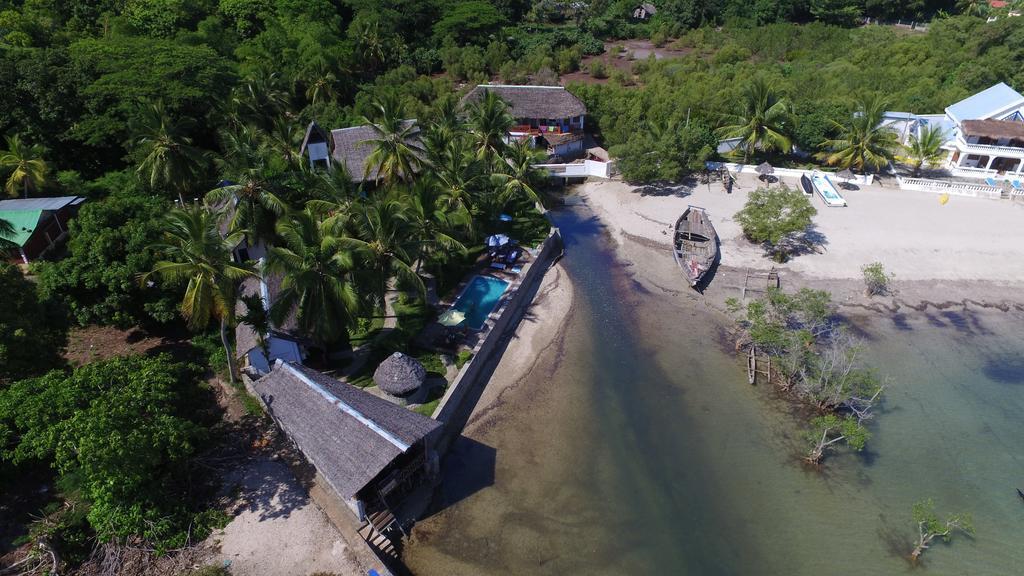Ylang Hotel Ambondrona  المظهر الخارجي الصورة