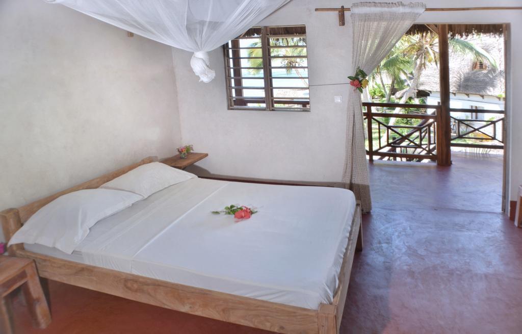 Ylang Hotel Ambondrona  المظهر الخارجي الصورة