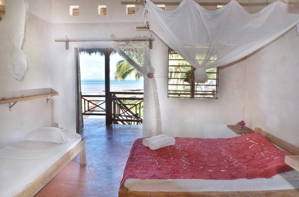 Ylang Hotel Ambondrona  المظهر الخارجي الصورة