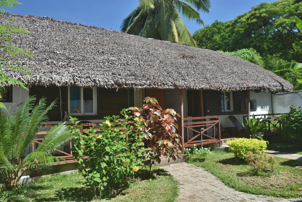 Ylang Hotel Ambondrona  المظهر الخارجي الصورة