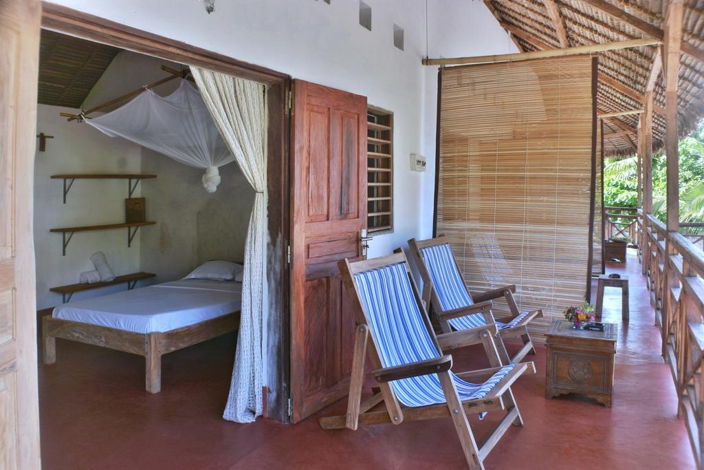 Ylang Hotel Ambondrona  المظهر الخارجي الصورة