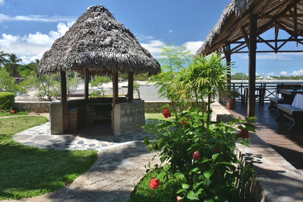 Ylang Hotel Ambondrona  المظهر الخارجي الصورة