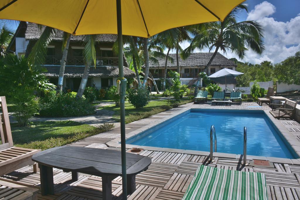 Ylang Hotel Ambondrona  المظهر الخارجي الصورة