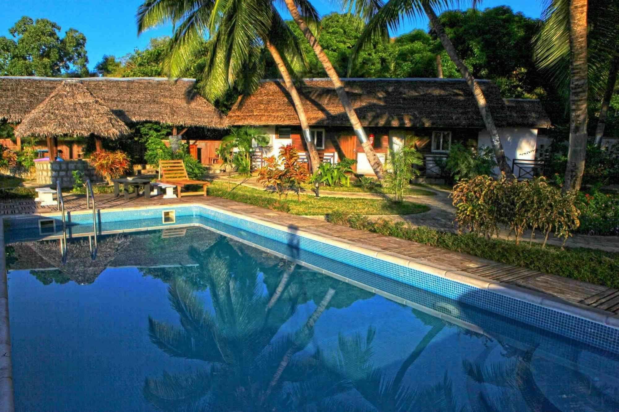 Ylang Hotel Ambondrona  المظهر الخارجي الصورة