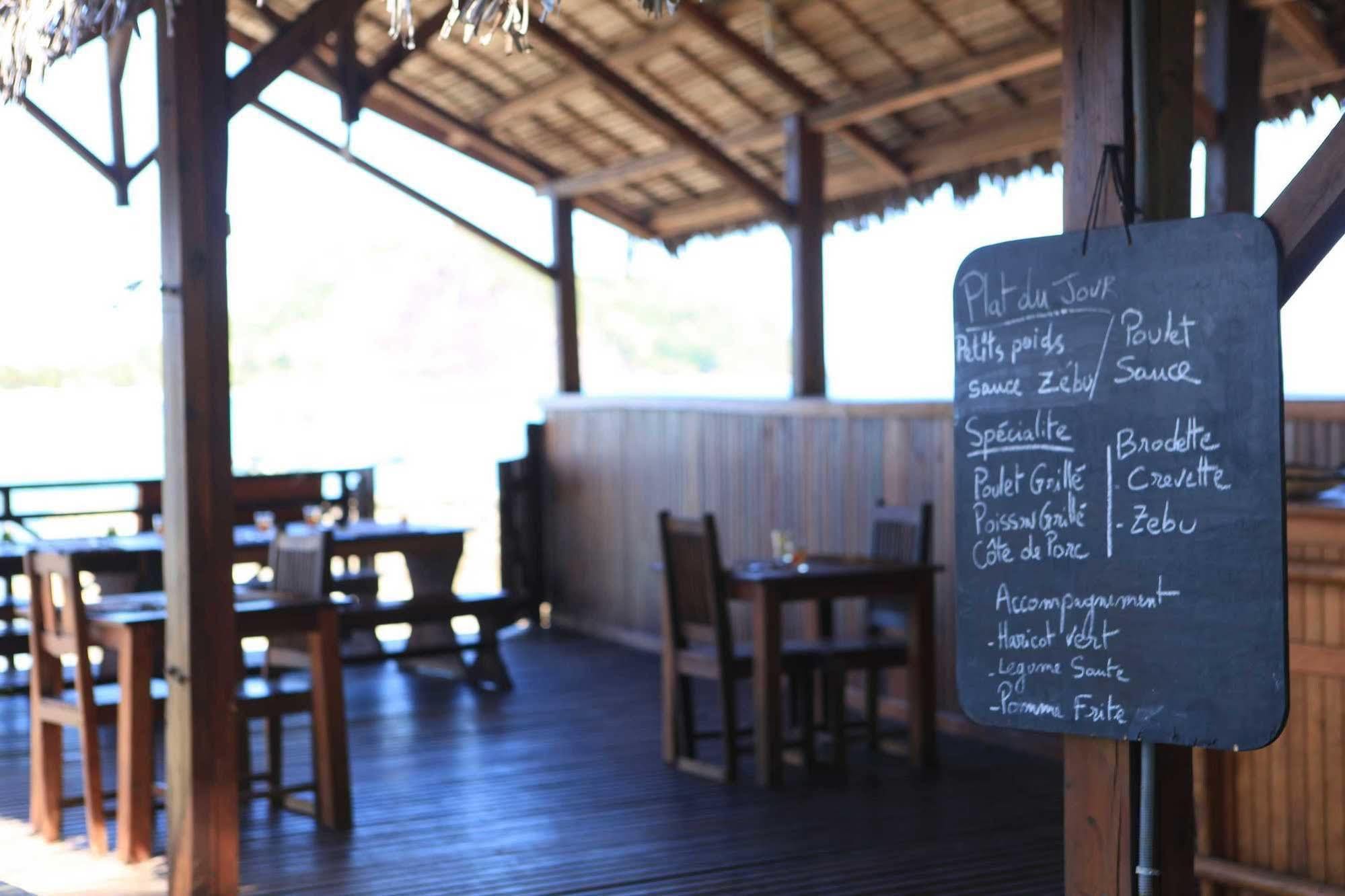 Ylang Hotel Ambondrona  المظهر الخارجي الصورة
